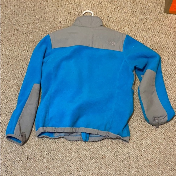 North face - Picture 2 of 2